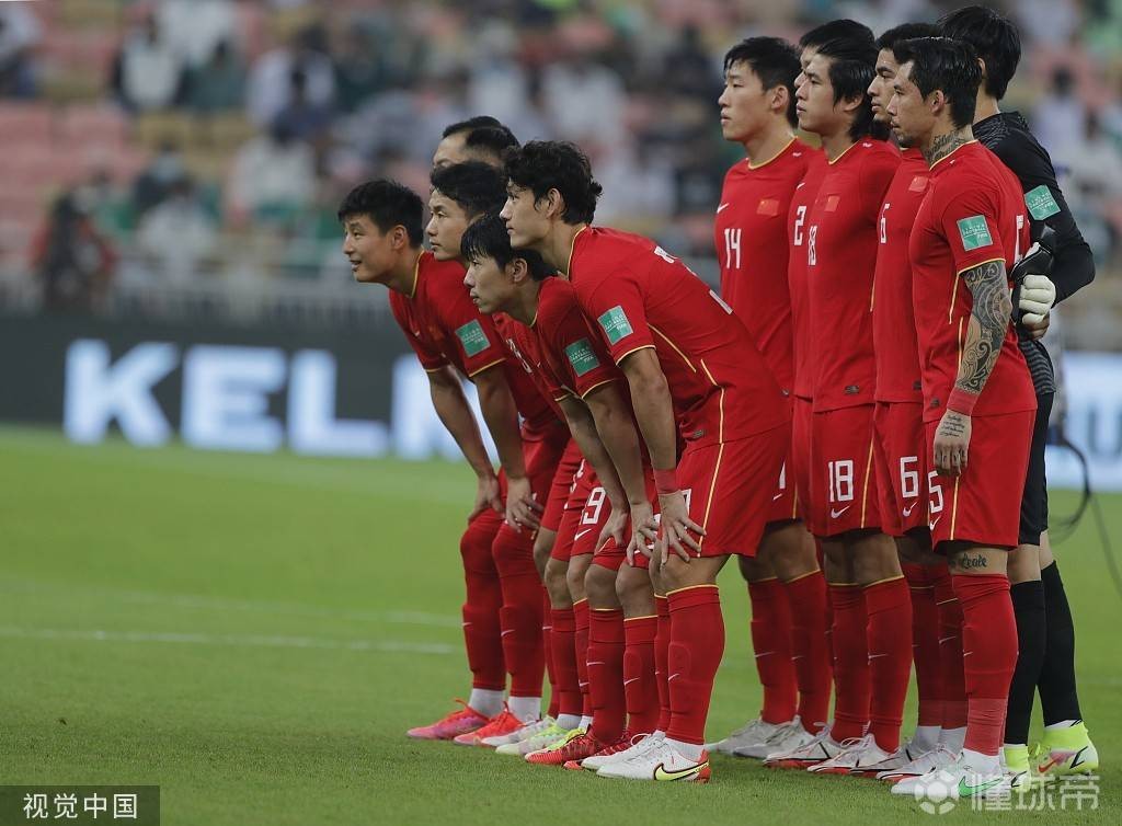 九游欢乐官方网站：国足新战术“高空轰炸”，训练场秘密曝光