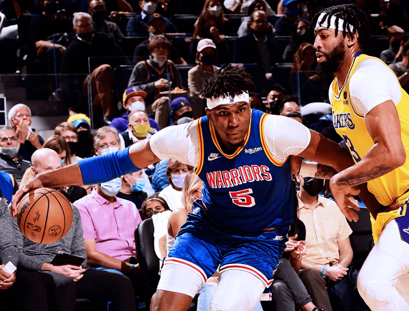 九游欢乐APP:勇士队战术调整:科尔计划增加错位单打和挡拆配合 九游欢乐APP:勇士队战术调整:科尔计划增加错位单打和挡拆配合