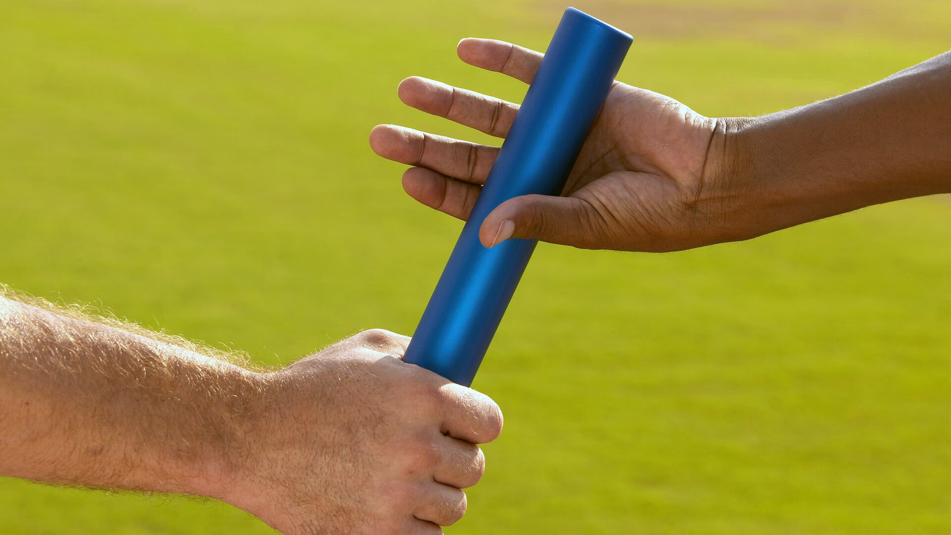 “国内足球赛事直播点突破千万人，观赛热情不减”，全国足球直播在线观看