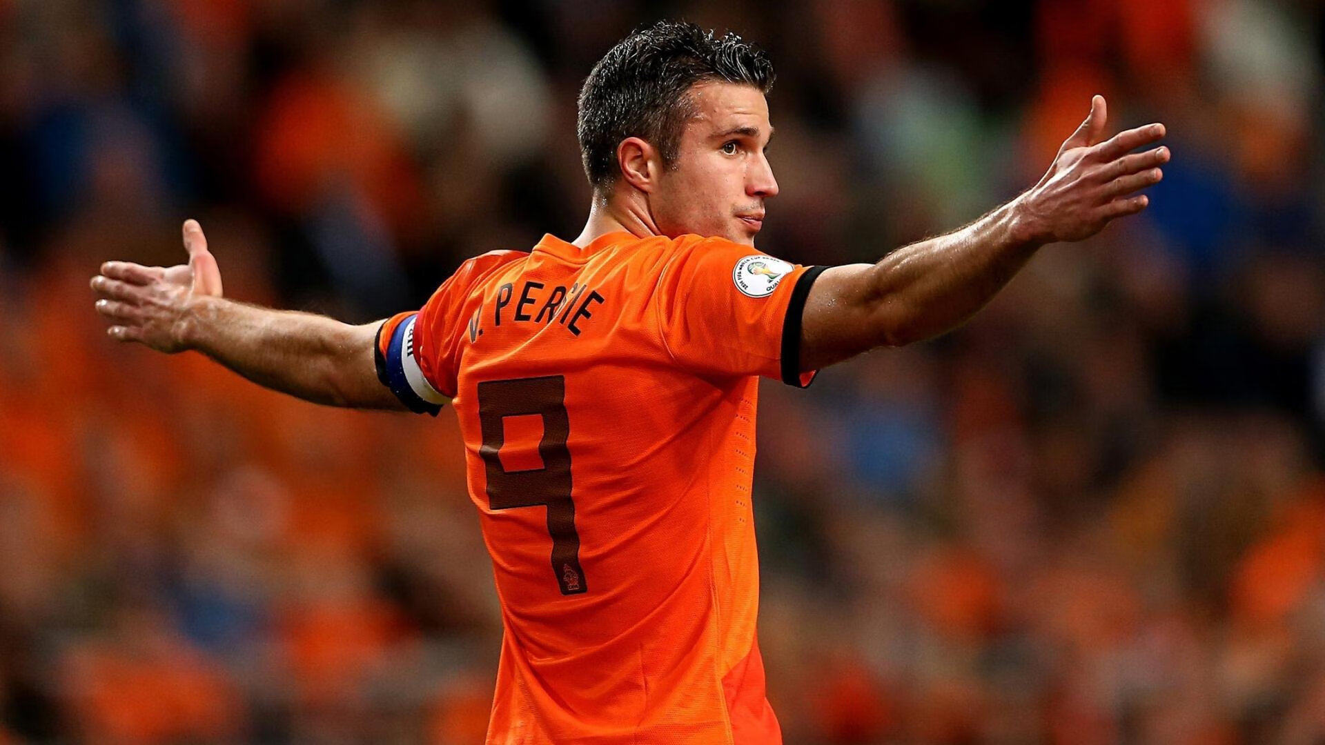 《探索未来：电竞产业的虚拟现实科技应用》，未来电竞市场前景巨大