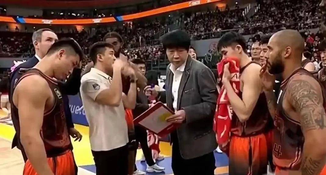 关于九游欢乐平台：CBA季后赛冷门迭爆：强队陨落，新势力崛起的信息