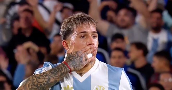 九游欢乐官方网站:中甲惊现“卧底”！球员乌龙助攻，球迷怒斥“假球”！