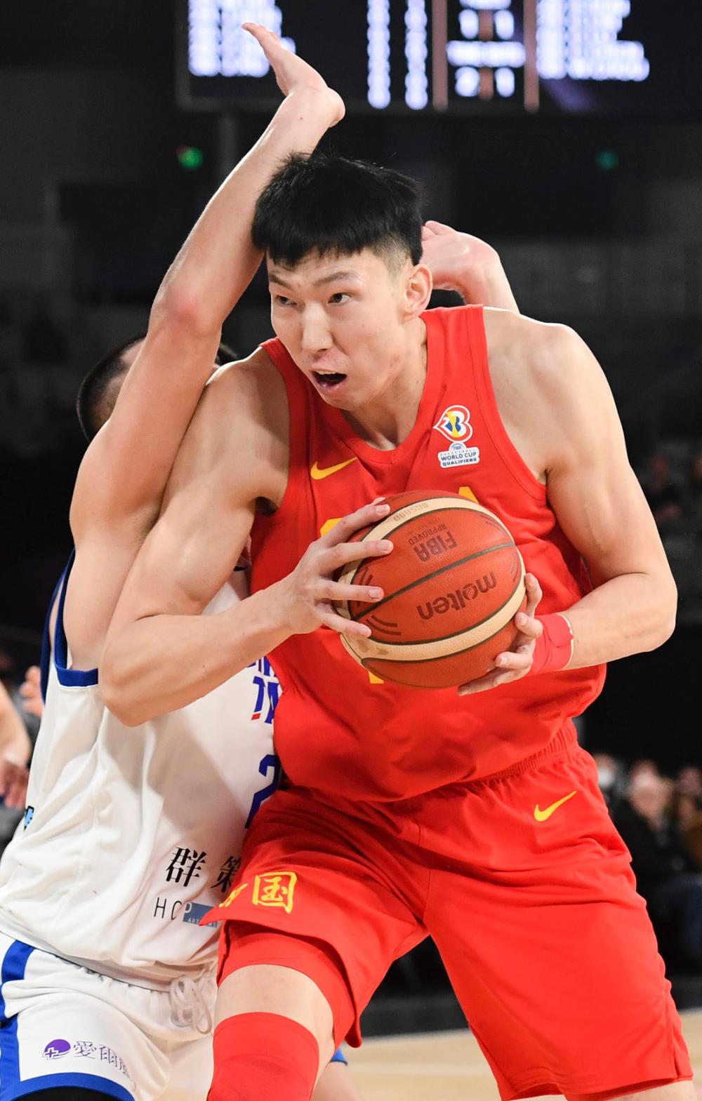 九游欢乐官方网站:中国男足最新阵容“史上最弱”，球迷：输球是“必然”的！的简单介绍
