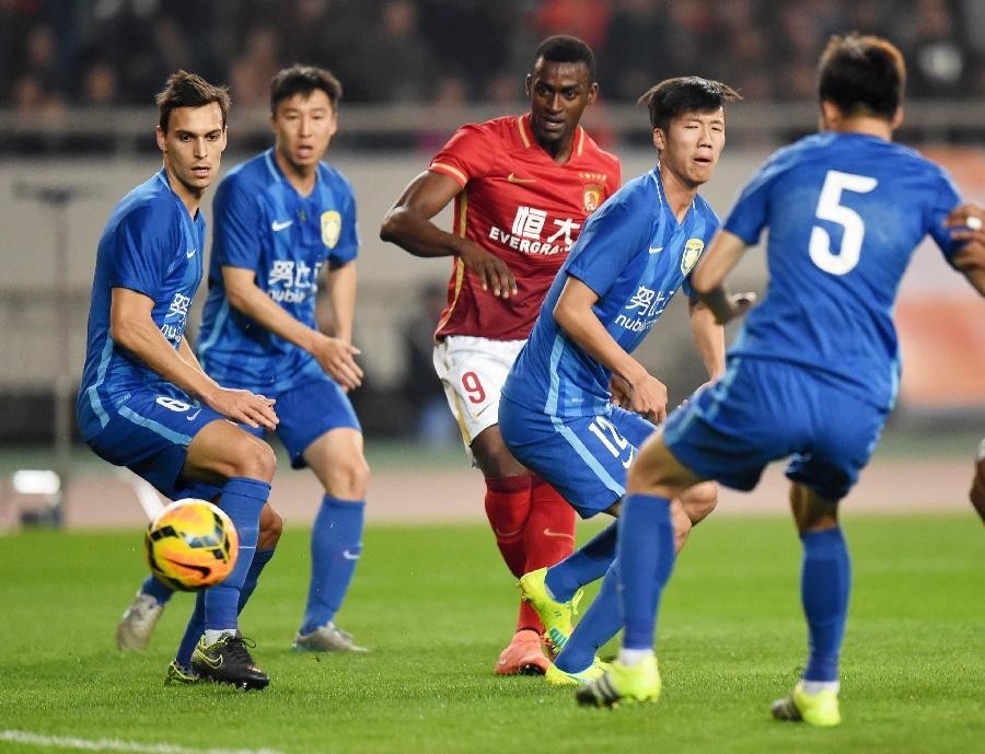 包含九游欢乐官方网站:足协杯决赛：技战术分析与球队备战情况的词条