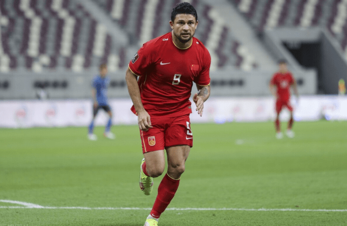 九游欢乐官方网站:归化球员费南多伤病康复训练方案与效果评估 九游欢乐官方网站:归化球员费南多伤病康复训练方案与效果评估