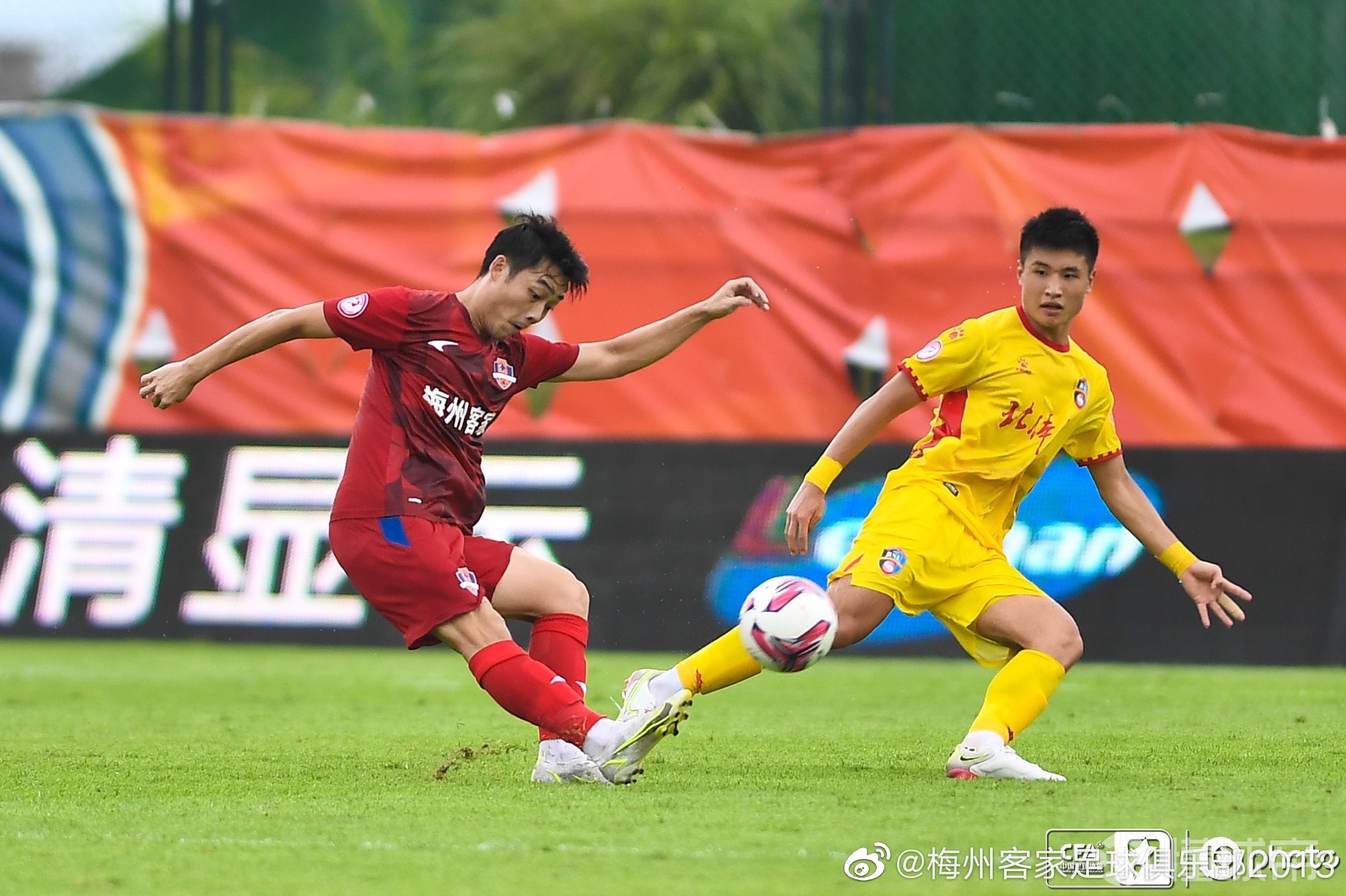 九游欢乐官方网站:中甲联赛推出全新LOGO：更具现代感，能否提升联赛形象？的简单介绍