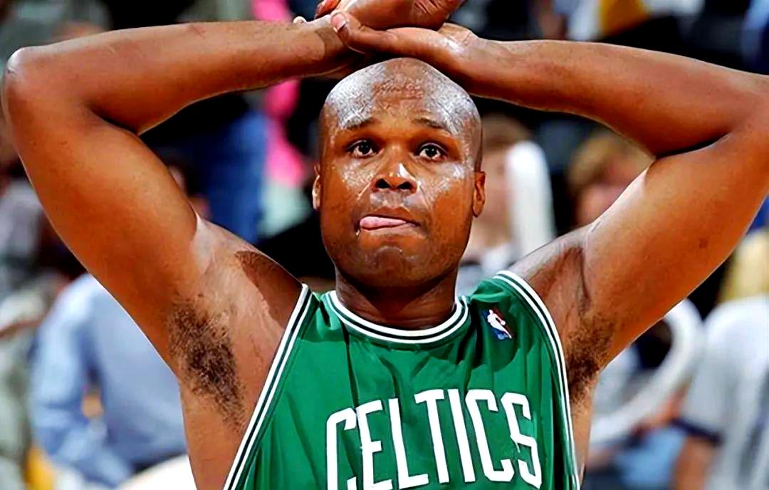 九游欢乐APP:凯尔特人队斯玛特：如何在新球队展现自己的价值？的简单介绍