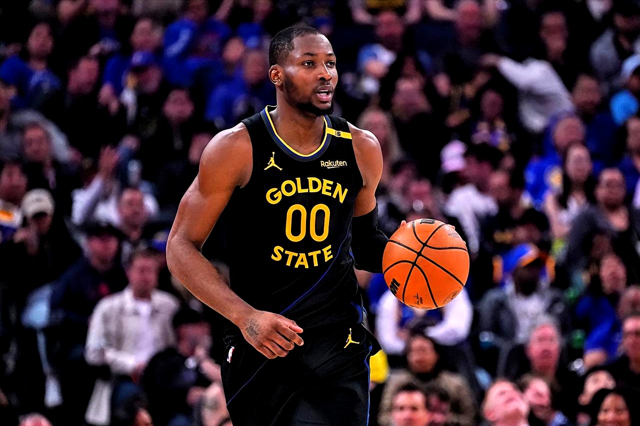 九游欢乐APP：勇士队年轻球员表现：库明加能否在新赛季获得更多机会？的简单介绍