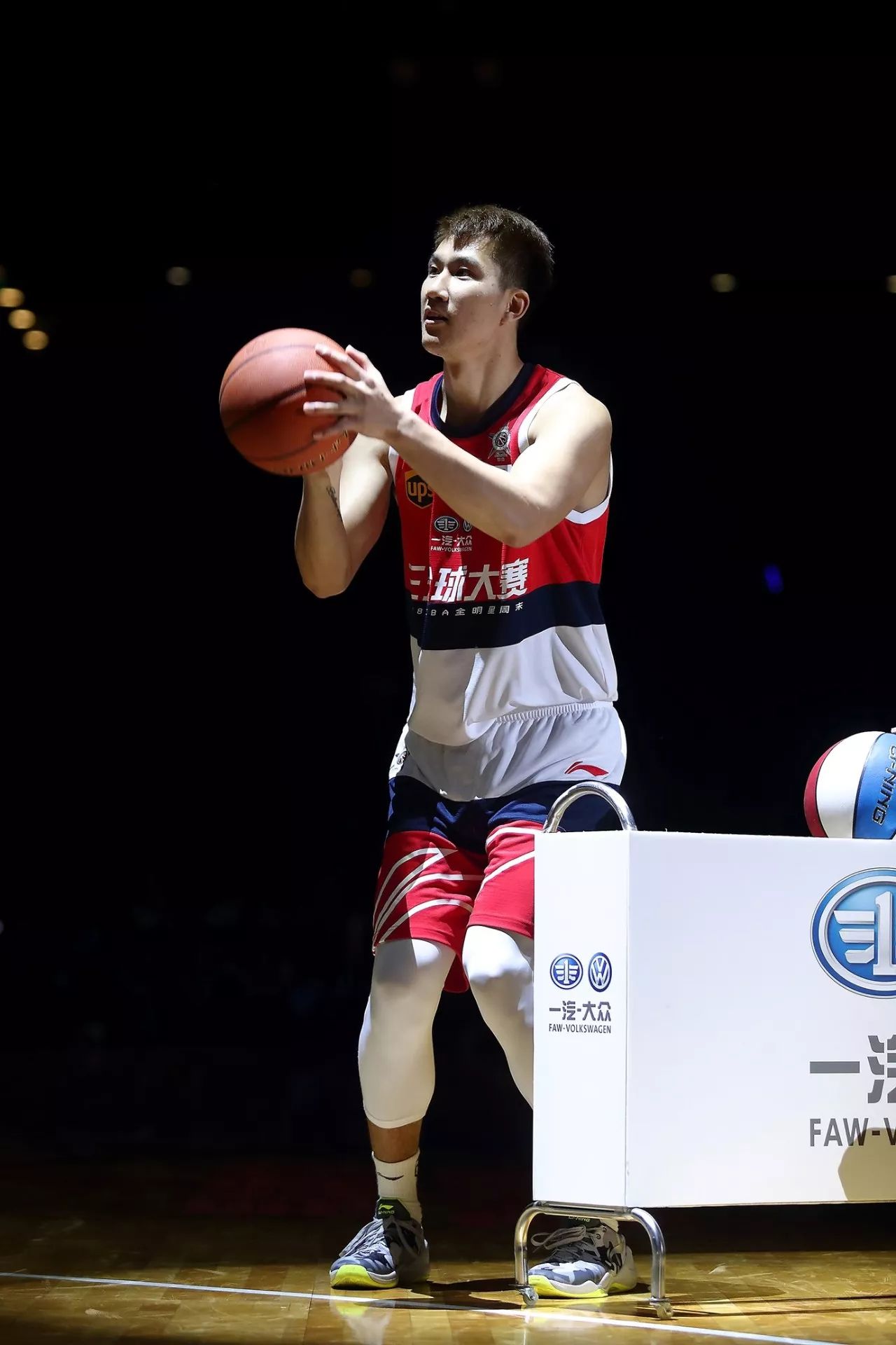 包含九游欢乐平台：中国篮球联赛商业价值评估报告发布，潜力巨大的词条